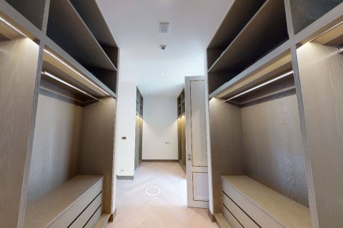 Condominio de 4 dormitorios en Thonburi, Bangkok, Tailandia № 166974 - foto 25
