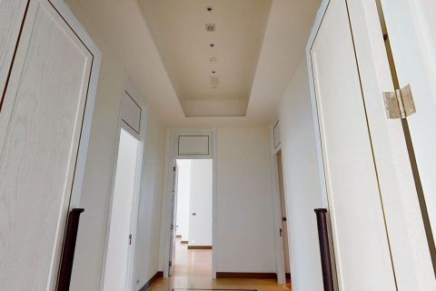 Condominio de 4 dormitorios en Thonburi, Bangkok, Tailandia № 166974 - foto 20