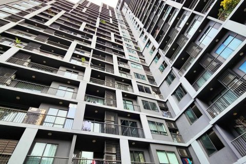 Condominio de 1 dormitorio en Sathon, Bangkok, Tailandia № 143315 - foto 2