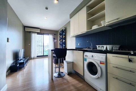 Condominio de 1 dormitorio en Sathon, Bangkok, Tailandia № 143315 - foto 4