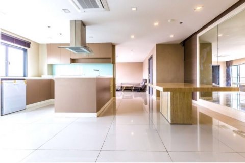 Condominio de 2 dormitorios en Bangkok, Tailandia № 143317 - foto 6