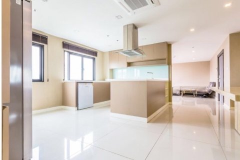 Condominio de 2 dormitorios en Bangkok, Tailandia № 143317 - foto 7