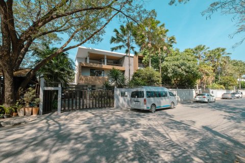 Casa de 4 dormitorios en Chiang Mai, Tailandia № 155373 - foto 5