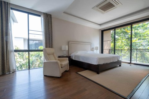 Casa de 4 dormitorios en Chiang Mai, Tailandia № 155373 - foto 14