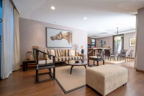 Casa de 4 dormitorios en Chiang Mai, Tailandia № 155373 - foto 9
