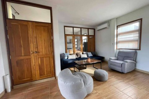 Chalet de 6 dormitorios en Chiang Mai, Tailandia № 155378 - foto 5