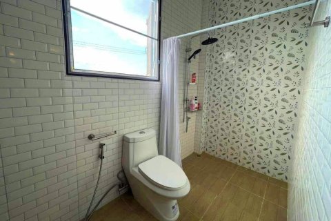Chalet de 6 dormitorios en Chiang Mai, Tailandia № 155378 - foto 15