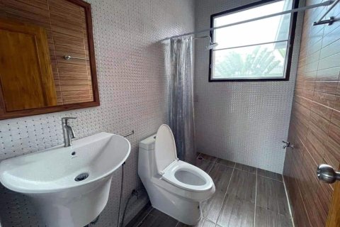 Chalet de 6 dormitorios en Chiang Mai, Tailandia № 155378 - foto 16