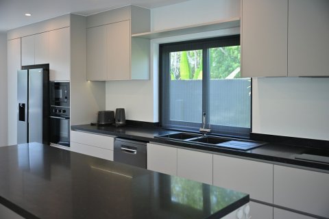 Chalet de 4 dormitorios en Phuket, Tailandia № 151703 - foto 8