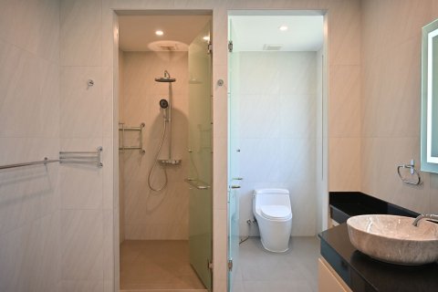 Chalet de 4 dormitorios en Phuket, Tailandia № 151703 - foto 16