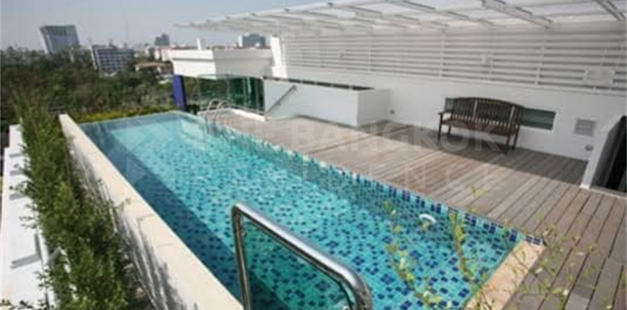 Condominio de 2 dormitorios en Bangkok, Tailandia № 188411