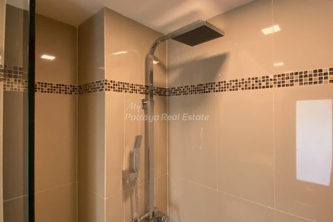 Condominio de 1 dormitorio en Bang Lamung, Tailandia № 205131 - foto 11