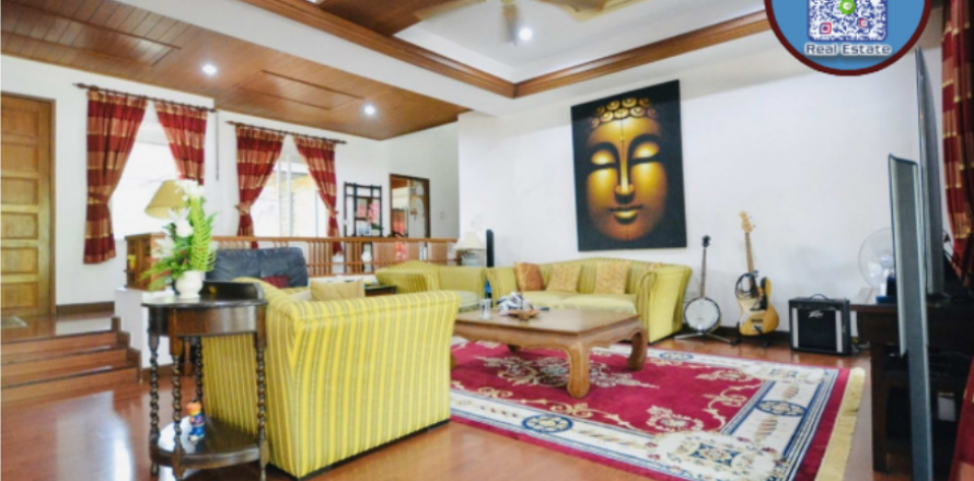 Casa de 6 dormitorios en Khlong Sam Wa, Bangkok, Tailandia № 54521