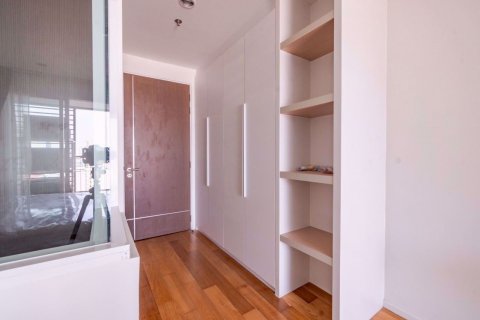 Condominio de 3 dormitorios en Watthana, Bangkok, Tailandia № 54520 - foto 11
