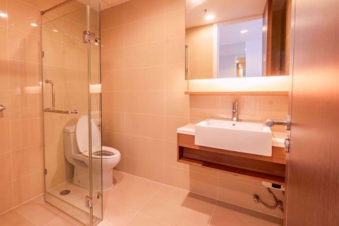 Condominio de 3 dormitorios en Watthana, Bangkok, Tailandia № 54520 - foto 15