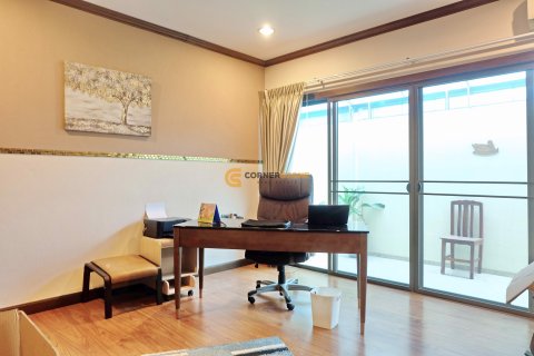 Estudio en Bang Lamung, Tailandia № 152280 - foto 14