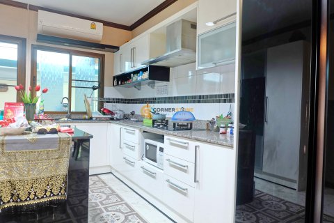 Estudio en Bang Lamung, Tailandia № 152280 - foto 9