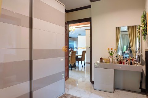 Estudio en Bang Lamung, Tailandia № 152280 - foto 10