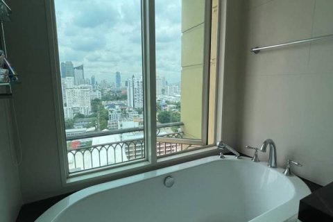 Condominio de 3 dormitorios en Bangkok, Tailandia № 180674 - foto 15