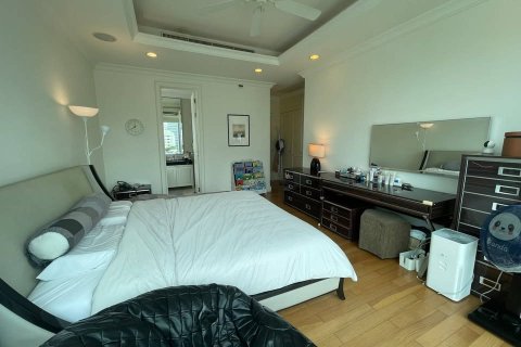 Condominio de 3 dormitorios en Bangkok, Tailandia № 180674 - foto 12