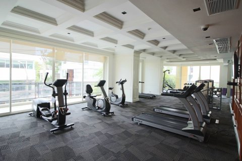 Condominio de 3 dormitorios en Bangkok, Tailandia № 180675 - foto 28