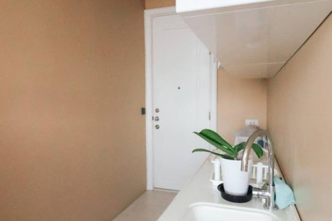 Condominio de 3 dormitorios en Bangkok, Tailandia № 180675 - foto 21