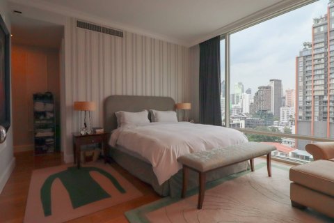 Condominio de 3 dormitorios en Bangkok, Tailandia № 180675 - foto 17