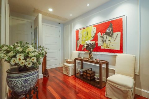 Condominio de 3 dormitorios en Bangkok, Tailandia № 180675 - foto 11