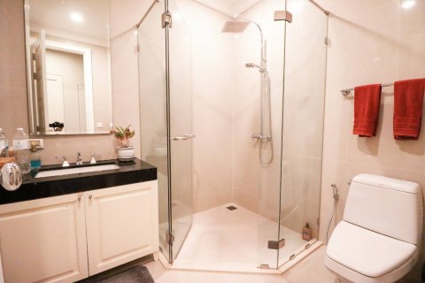 Condominio de 3 dormitorios en Bangkok, Tailandia № 180675 - foto 19