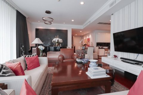 Condominio de 3 dormitorios en Bangkok, Tailandia № 180675 - foto 3