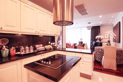 Condominio de 3 dormitorios en Bangkok, Tailandia № 180675 - foto 10