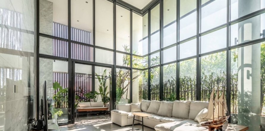 Casa de 12 dormitorios en Bangkok, Tailandia № 180678