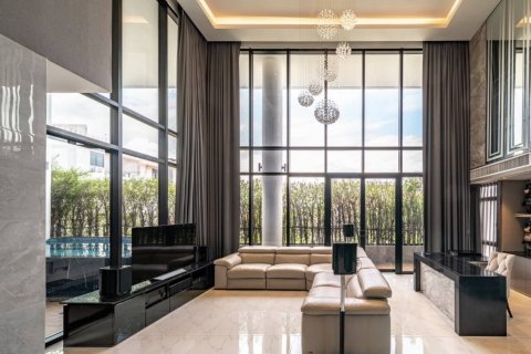 Casa de 12 dormitorios en Bangkok, Tailandia № 180678 - foto 4