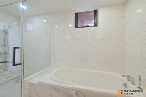 Eigentumswohnung in Bangkok, Thailand, 3 Schlafzimmer  № 209288 - Foto 6