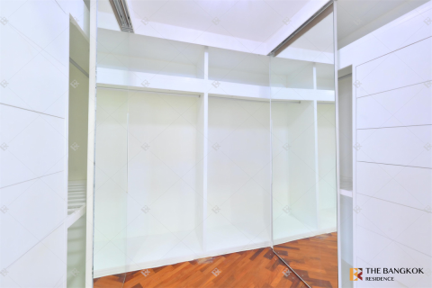 Eigentumswohnung in Bangkok, Thailand, 3 Schlafzimmer  № 209288 - Foto 8