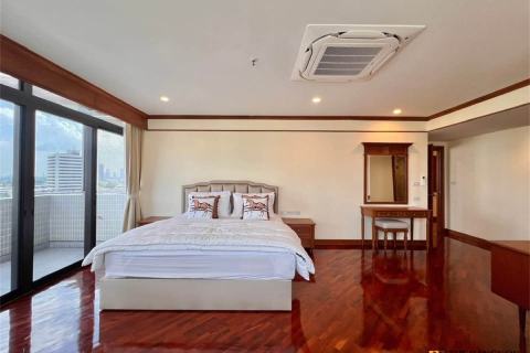 Condominio de 3 dormitorios en Bangkok, Tailandia № 209289 - foto 5