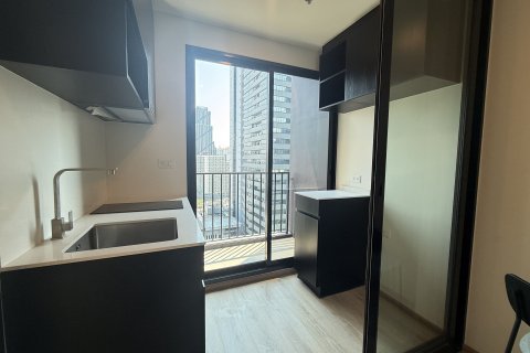 Estudio en el condominio en Huai Khwang, Bangkok, Tailandia № 173269 - foto 6