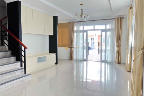 Estudio en Pattaya, Tailandia № 204901 - foto 3
