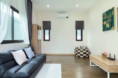Casa de 3 dormitorios en Pattaya, Tailandia № 149695 - foto 15
