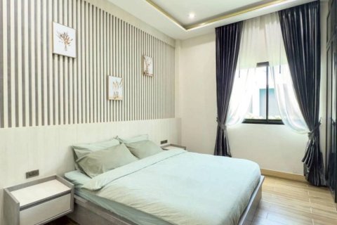 Casa de 3 dormitorios en Pattaya, Tailandia № 149695 - foto 10