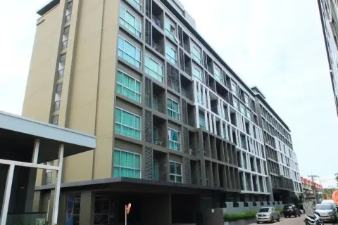 Apartamento de 2 habitaciones en Pattaya, Tailandia № 205766 - foto 2