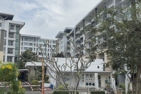 Apartamento de 2 habitaciones en Pattaya, Tailandia № 205767 - foto 17