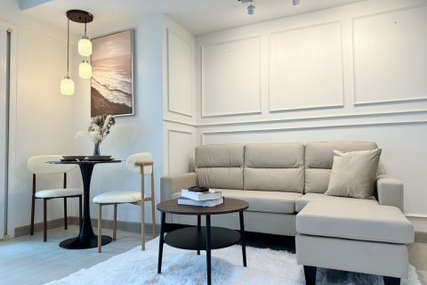 Apartamento de 2 habitaciones en Pattaya, Tailandia № 205767 - foto 5