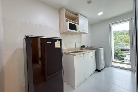 Apartamento de 2 habitaciones en Pattaya, Tailandia № 205767 - foto 3