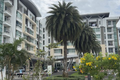 Apartamento de 2 habitaciones en Pattaya, Tailandia № 205767 - foto 15