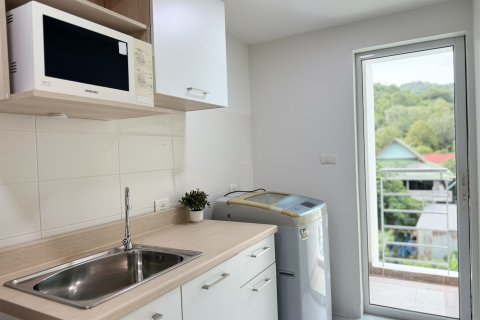 Apartamento de 2 habitaciones en Pattaya, Tailandia № 205767 - foto 4