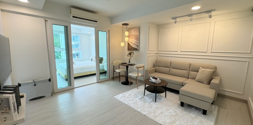 Apartamento de 2 habitaciones en Pattaya, Tailandia № 205767