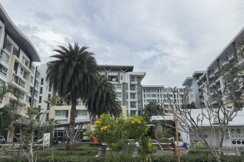 Apartamento de 2 habitaciones en Pattaya, Tailandia № 205767 - foto 11