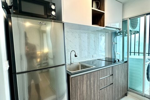 Apartamento de 2 habitaciones en Pattaya, Tailandia № 205765 - foto 5