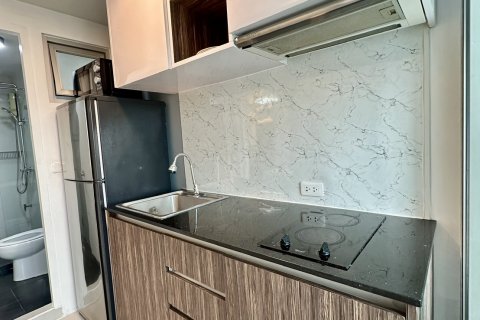 Apartamento de 2 habitaciones en Pattaya, Tailandia № 205765 - foto 6